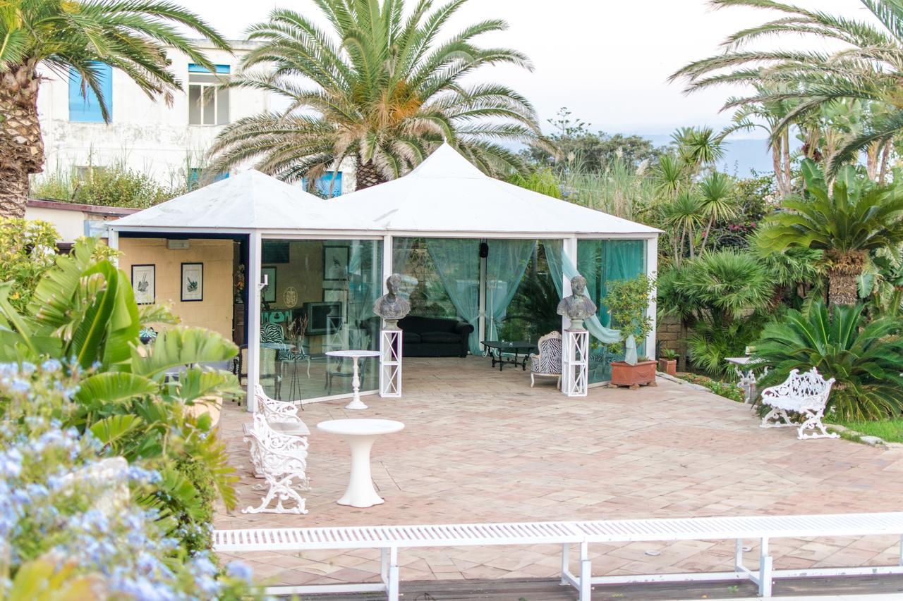 I Giardini Di Giano Bed and Breakfast Torre di Faro Eksteriør billede