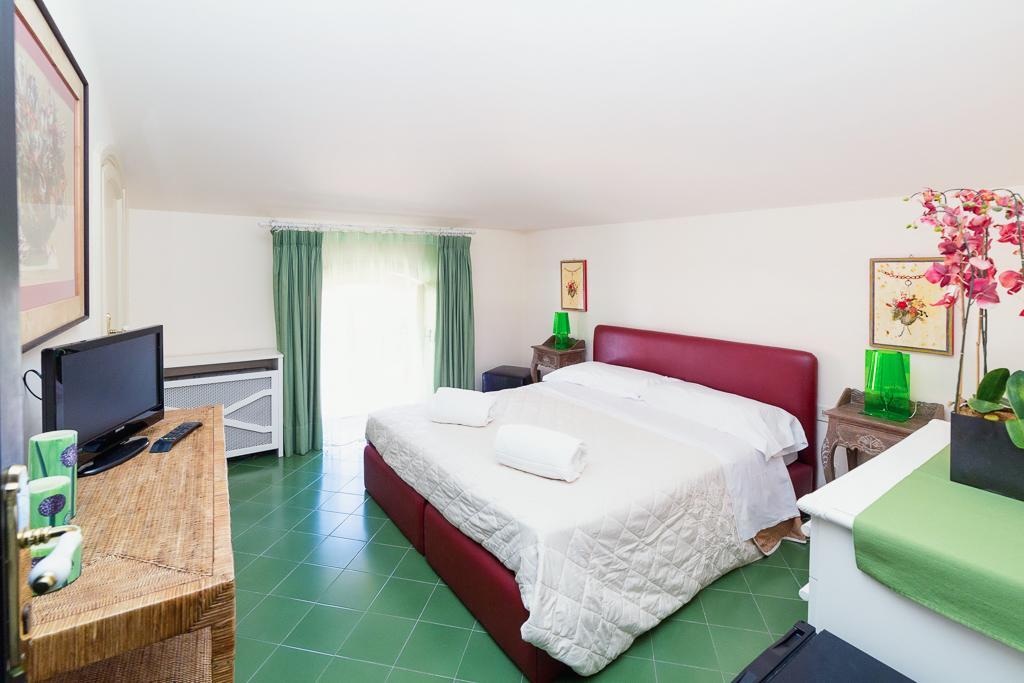 I Giardini Di Giano Bed and Breakfast Torre di Faro Eksteriør billede